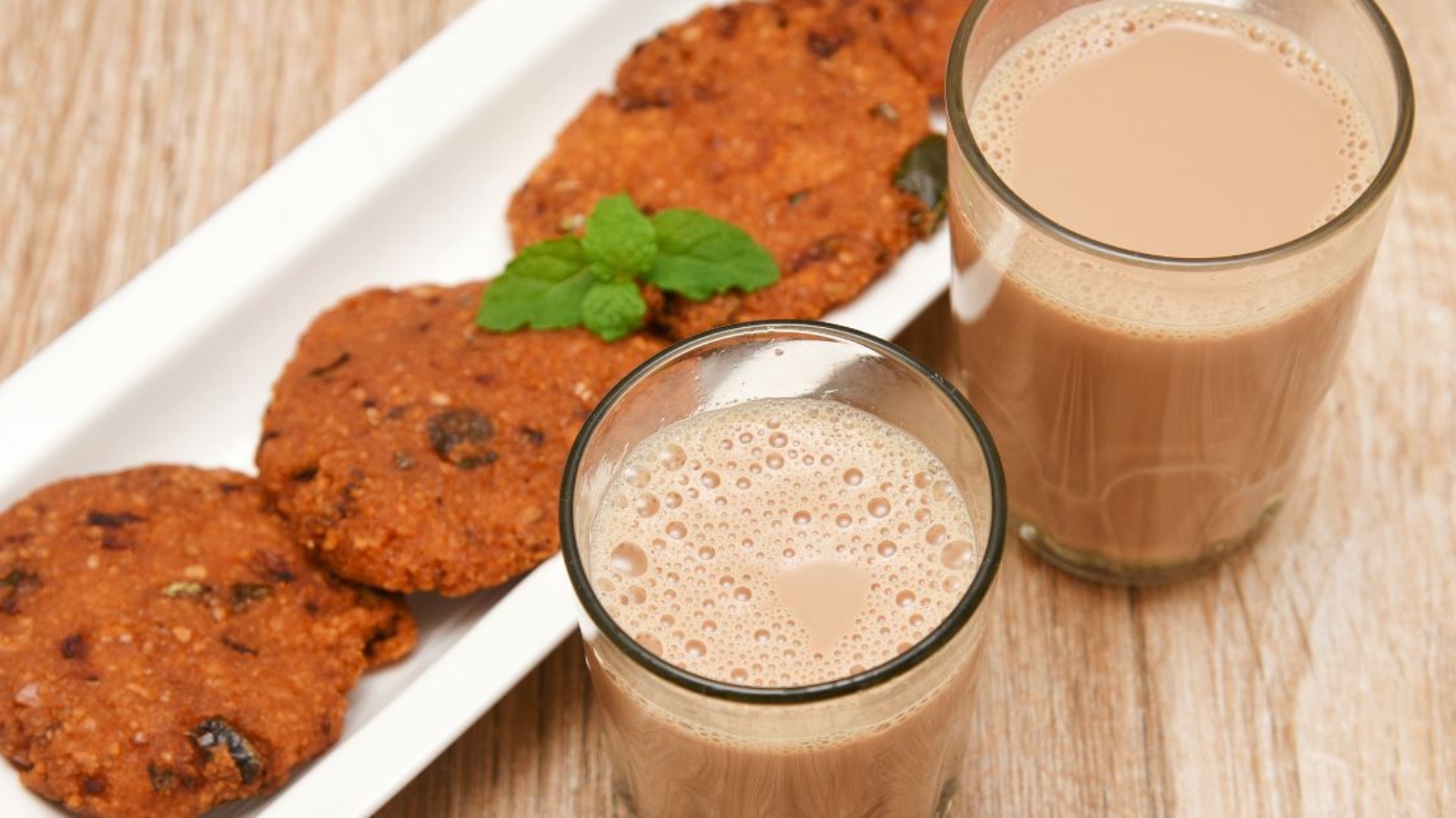 Best Indian Snacks to Serve with Masala Chai